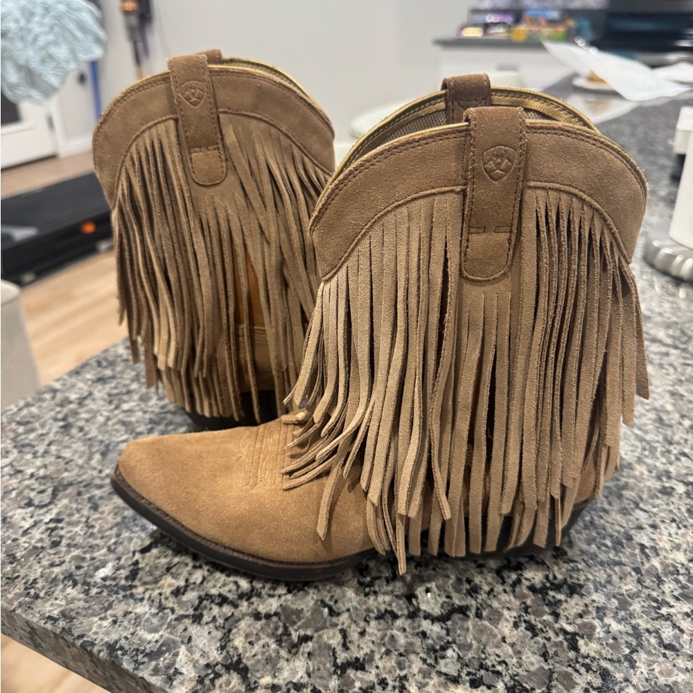 Ariat Women's Brown Fringe Ankle Booties size 4